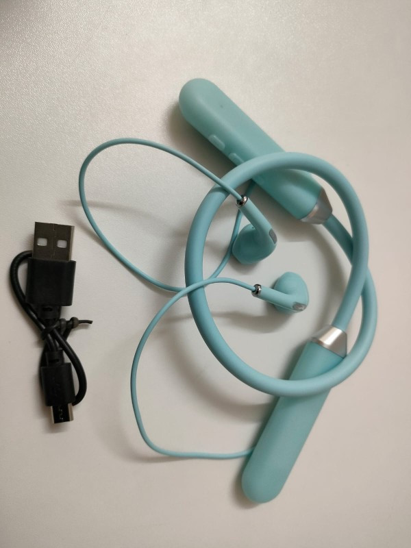 Wireless Neckband Bluetooth Headphones Waterproof Noise Cancelling Earbuds with LED Display - Blue Color